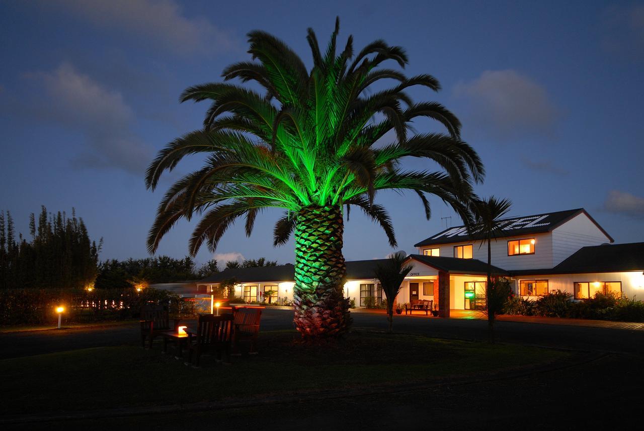 Norfolk Motel & Campervan Park Awanui Exterior photo