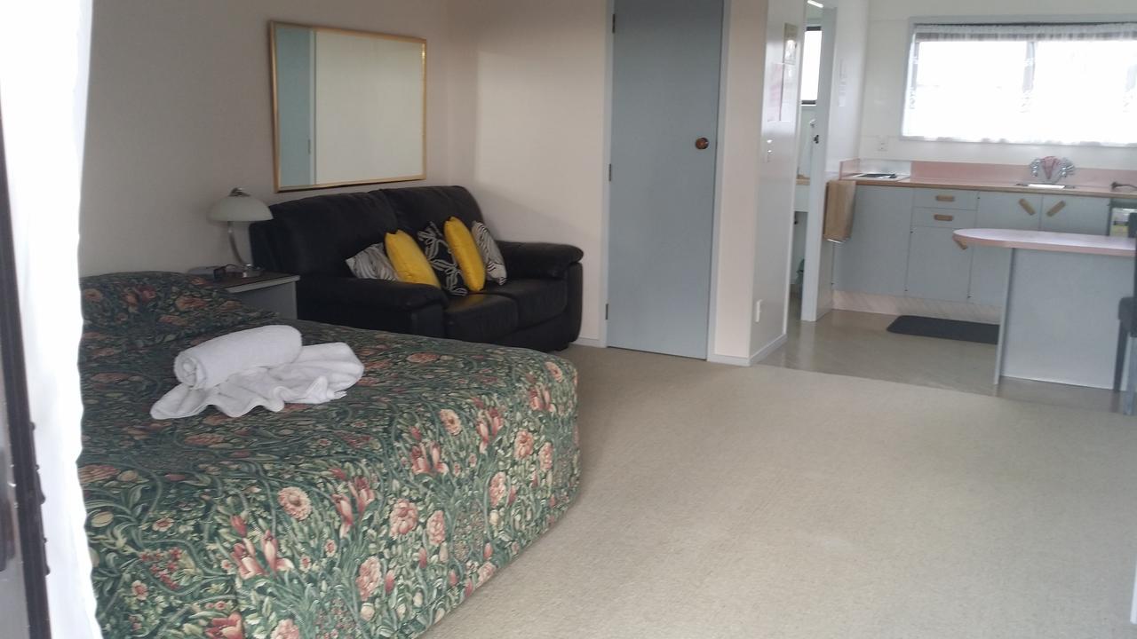 Norfolk Motel & Campervan Park Awanui Room photo